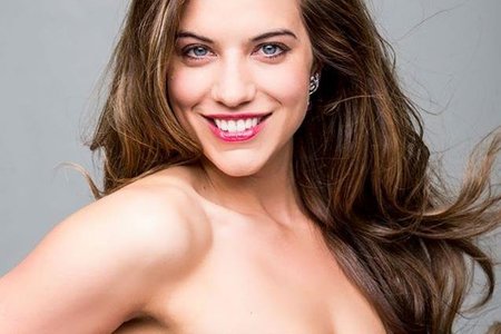 Marciel Hopkins, Mej Suid-Afrika 2016 Finalis wat tans hier met vakansie is. (Foto: Kevin Mark Pass) 